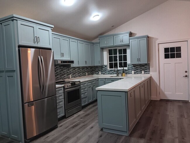 Foto del edificio - 1979 Encina Dr