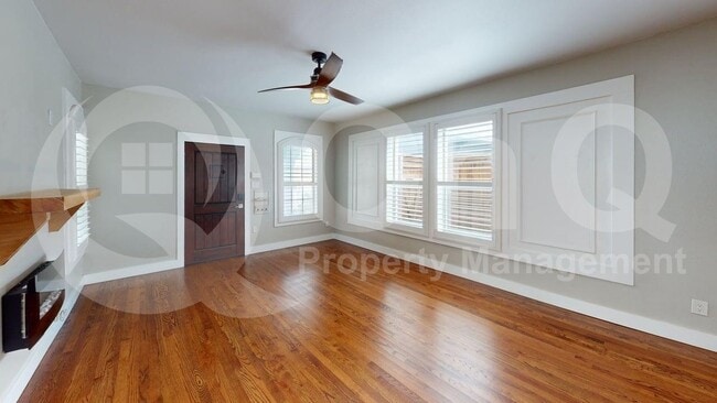 Building Photo - 642 N Tyler St