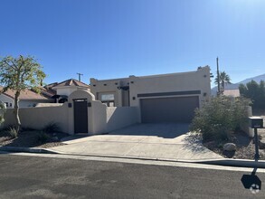 Building Photo - 78685 Bottlebrush Dr