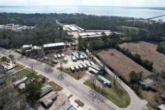 Building Photo - 413 FM356