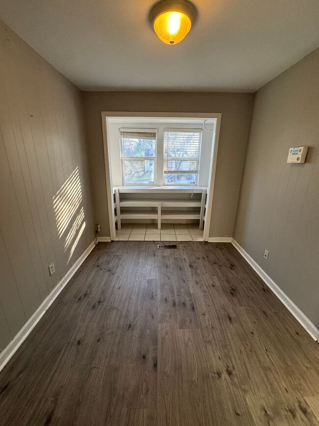 Building Photo - 3BR/1BA Northport