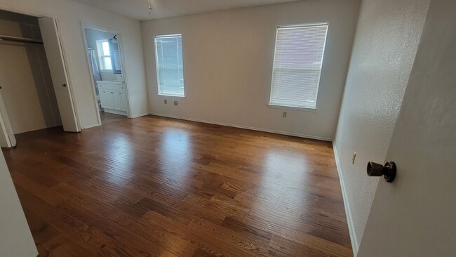 Building Photo - Convenient in Keene