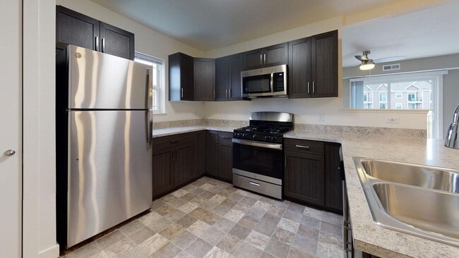 Building Photo - The Reserve at Destination Pointe