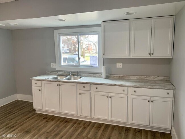 Building Photo - 4 br, 2 bath House - 7203 Deveny Ave