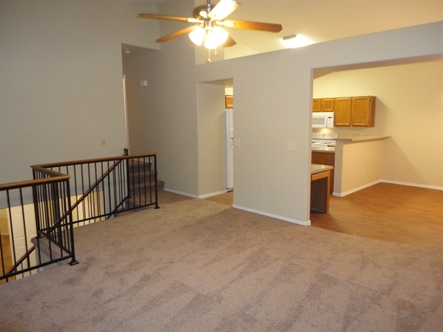 Foto del edificio - 1212 W Glenmere Dr
