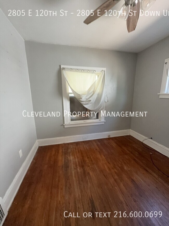 Foto del edificio - 2805 E 120th St