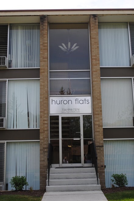 Building Photo - Huron Flats