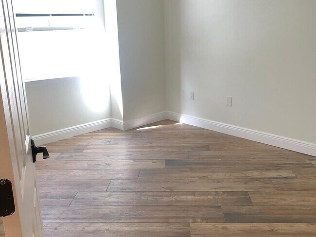 Foto del edificio - 2028 Alta Meadows Ln