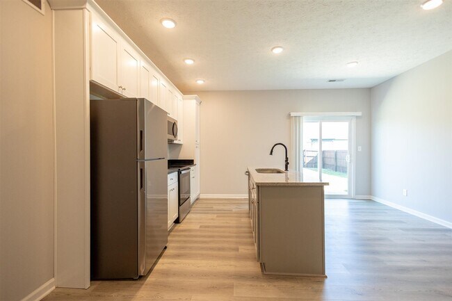 Foto del edificio - 2321 Trenton Ln