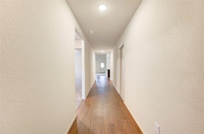 Foto del edificio - 2019 Louetta Stream Way