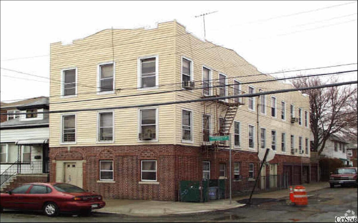 2921 Harrington Ave, Bronx, NY 10461 Apartments in Bronx, NY