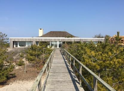 Foto del edificio - 1384 Meadow Ln