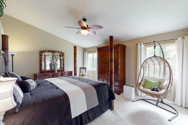 Foto del edificio - 2460 Stabler Ln