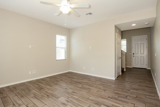 Building Photo - Spacious 3-Bedroom Home in Gilbert, AZ