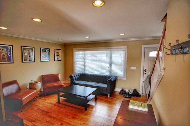 Building Photo - 4723 Yender Ave