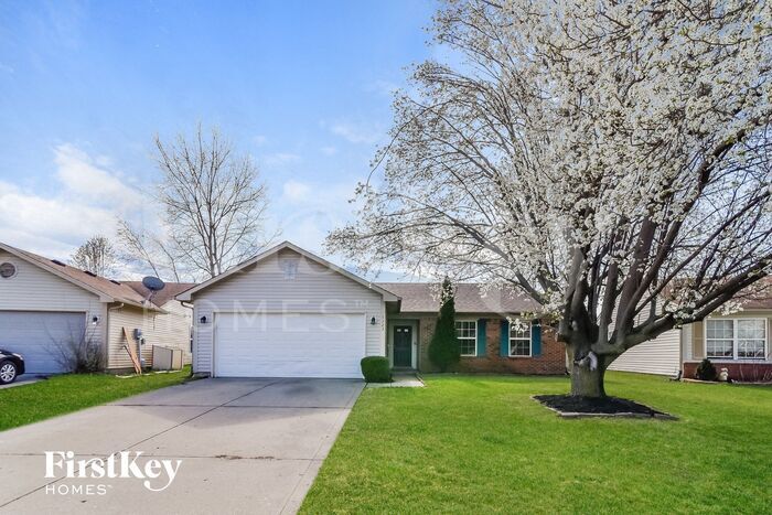 Foto principal - 5323 Milhouse Rd
