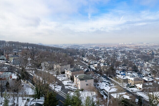 Foto aérea - 2-18 Kathleen Ct