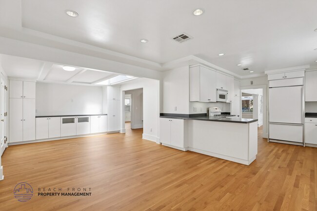 Foto del edificio - 2810 E. 2nd St.