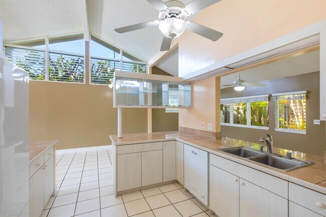 Building Photo - 607 Alihi Pl
