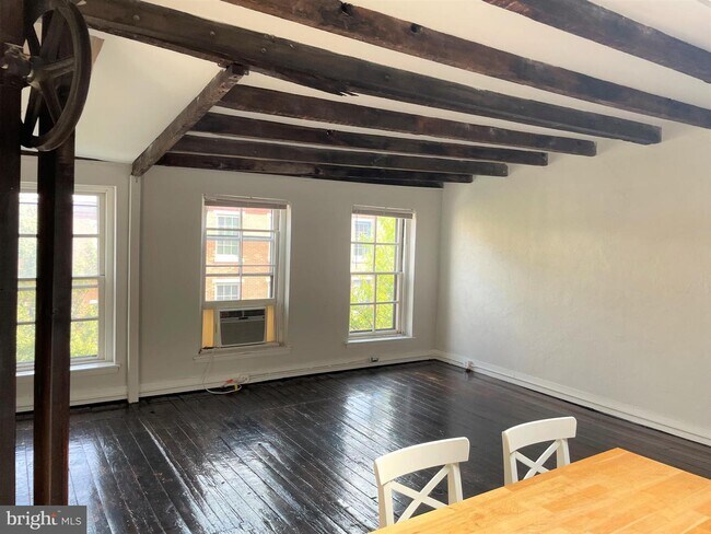 Foto del edificio - 160-164 N 3rd St