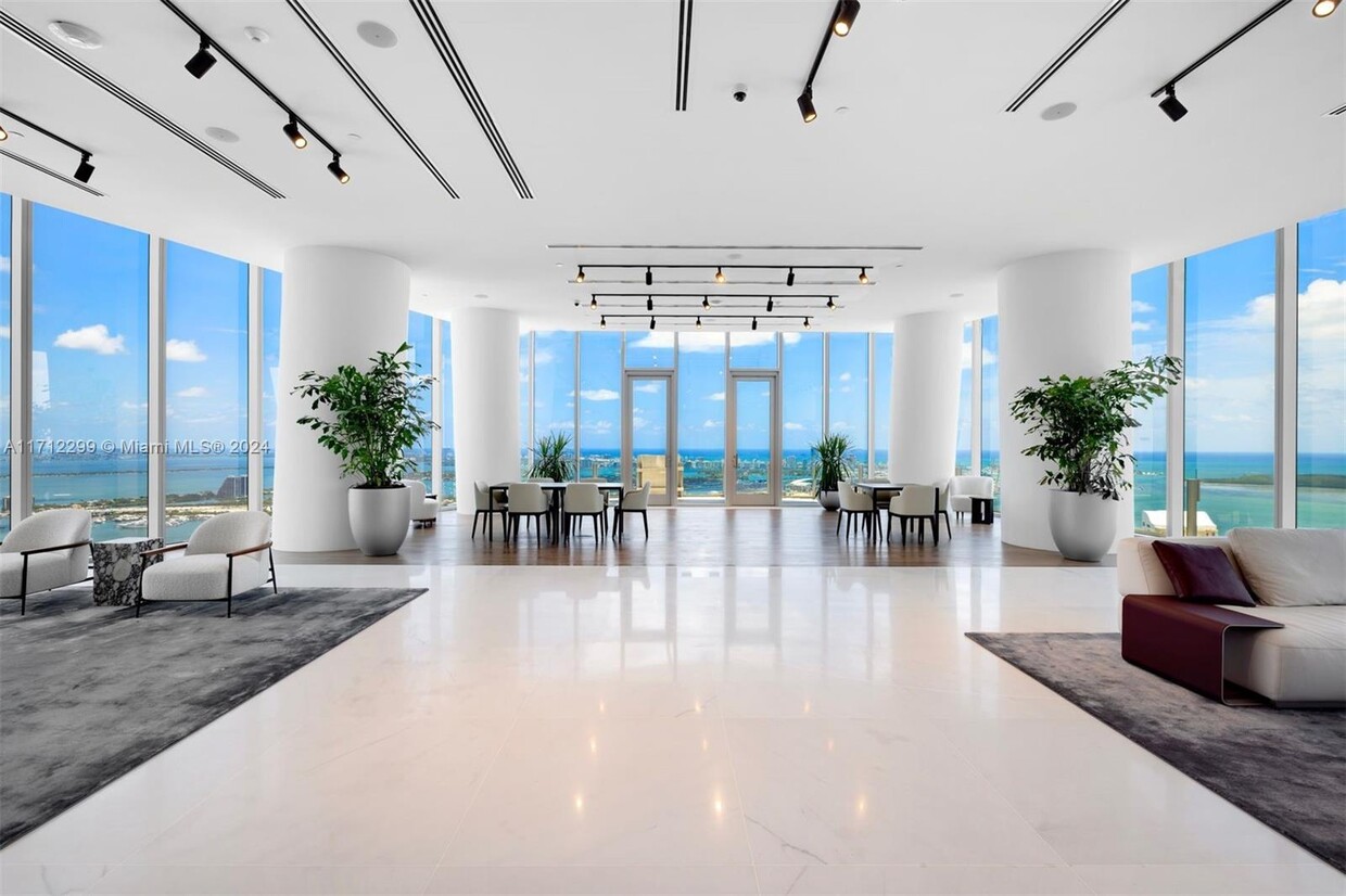 Foto principal - 300 Biscayne Blvd Way