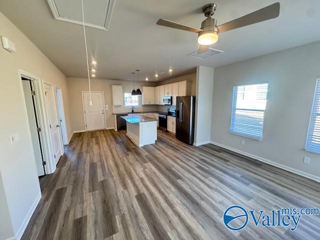 Foto del edificio - 126 Foster Wy Dr