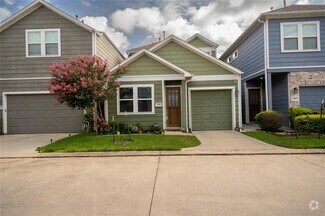 Building Photo - 5411 Camaguey St