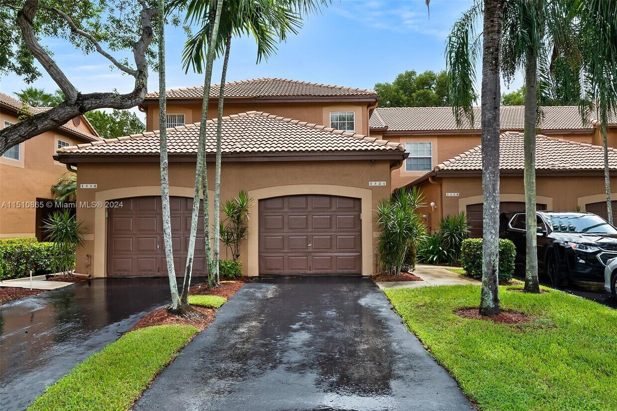 Primary Photo - 1324 Veracruz Ln