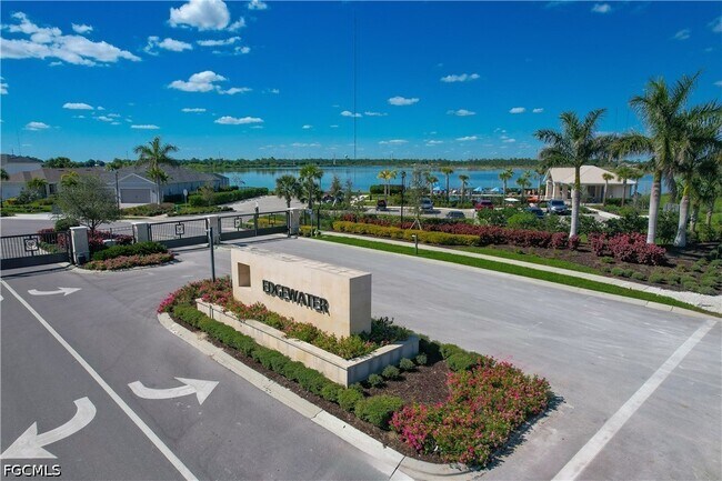 Building Photo - 42186 Edgewater Dr
