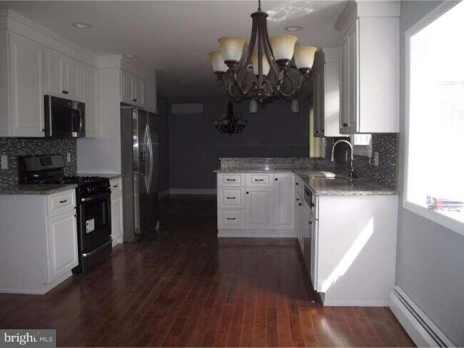 Snack Bar to Dining Rm - 855 Hemlock Rd