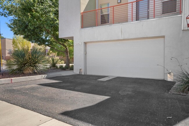 Building Photo - 3936 Silver Ave SE