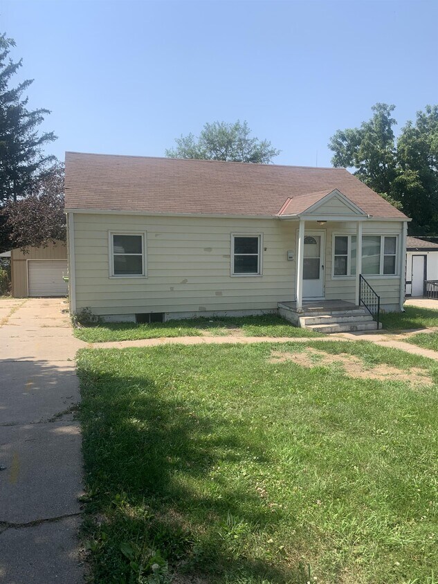 Primary Photo - 4152 N 61st St