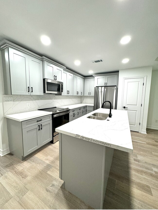 Foto del edificio - 530 S 28th St