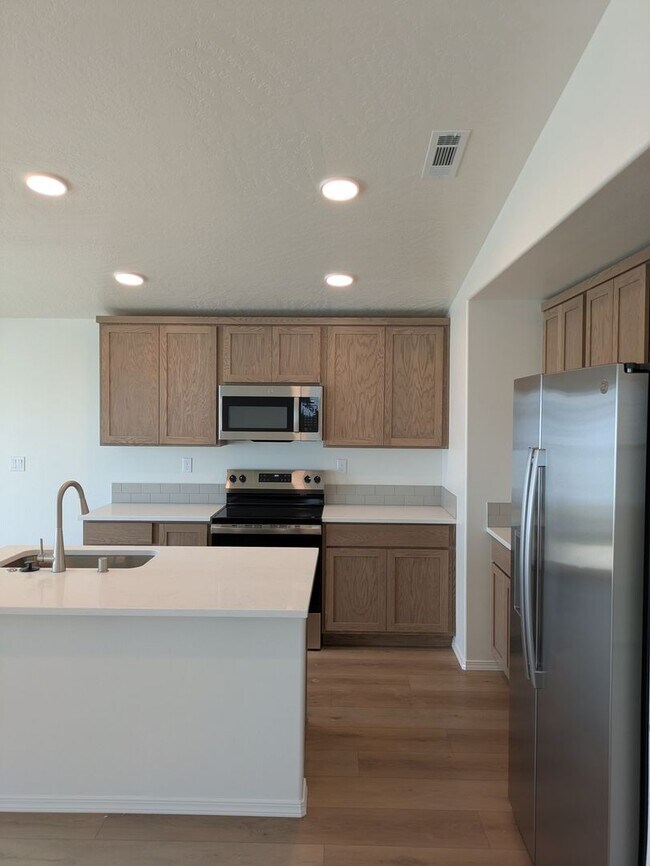 Building Photo - 3679 S Penn Pl