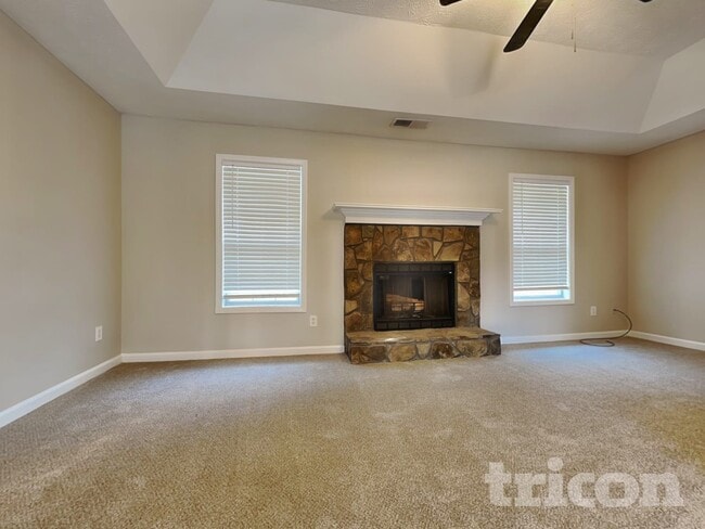 Foto del edificio - 3625 Cobblestone Dr