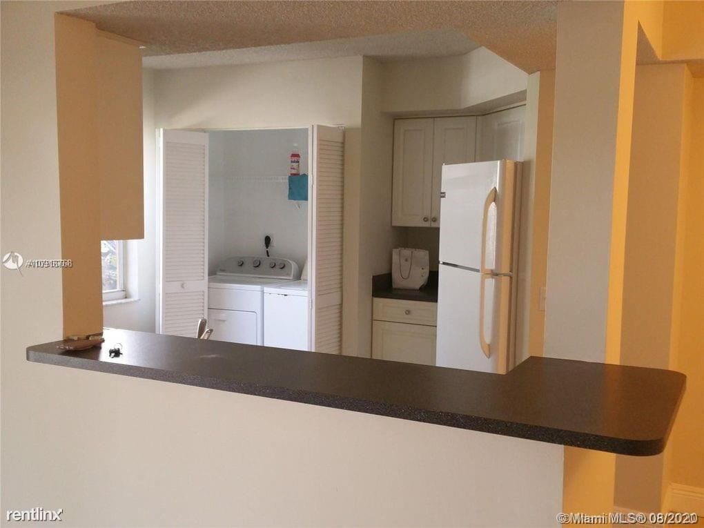 Primary Photo - 2 br, 2 bath Condo - 9045 Pines Blvd