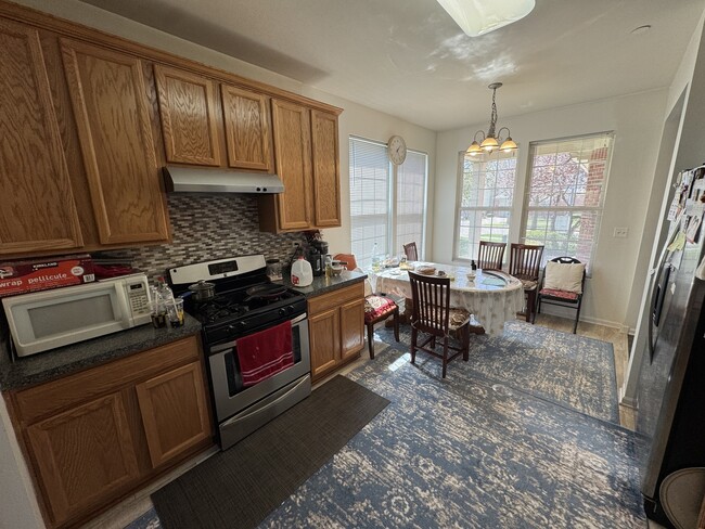 Foto del edificio - 207 Black Hill Dr