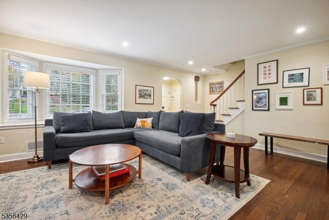 Foto del edificio - 170 Canoe Brook Pkwy