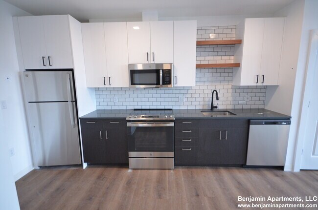 Foto del edificio - 95 Brighton Ave