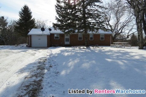Primary Photo - 660 Lone Oak Rd
