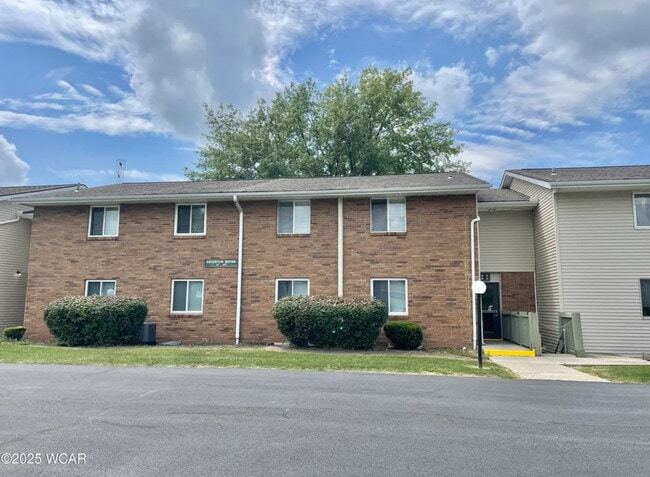 Building Photo - 2275 N Cable Rd