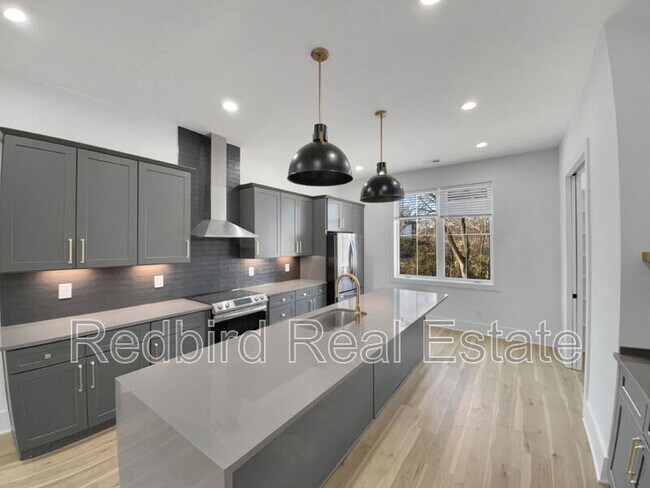 Foto del edificio - 2048 McKinley St