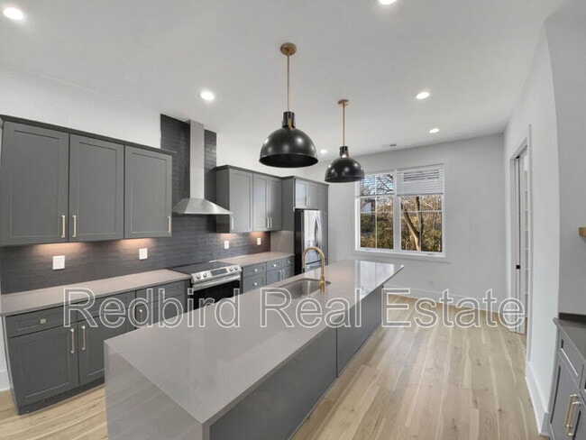 Photo - 2048 McKinley St Townhome