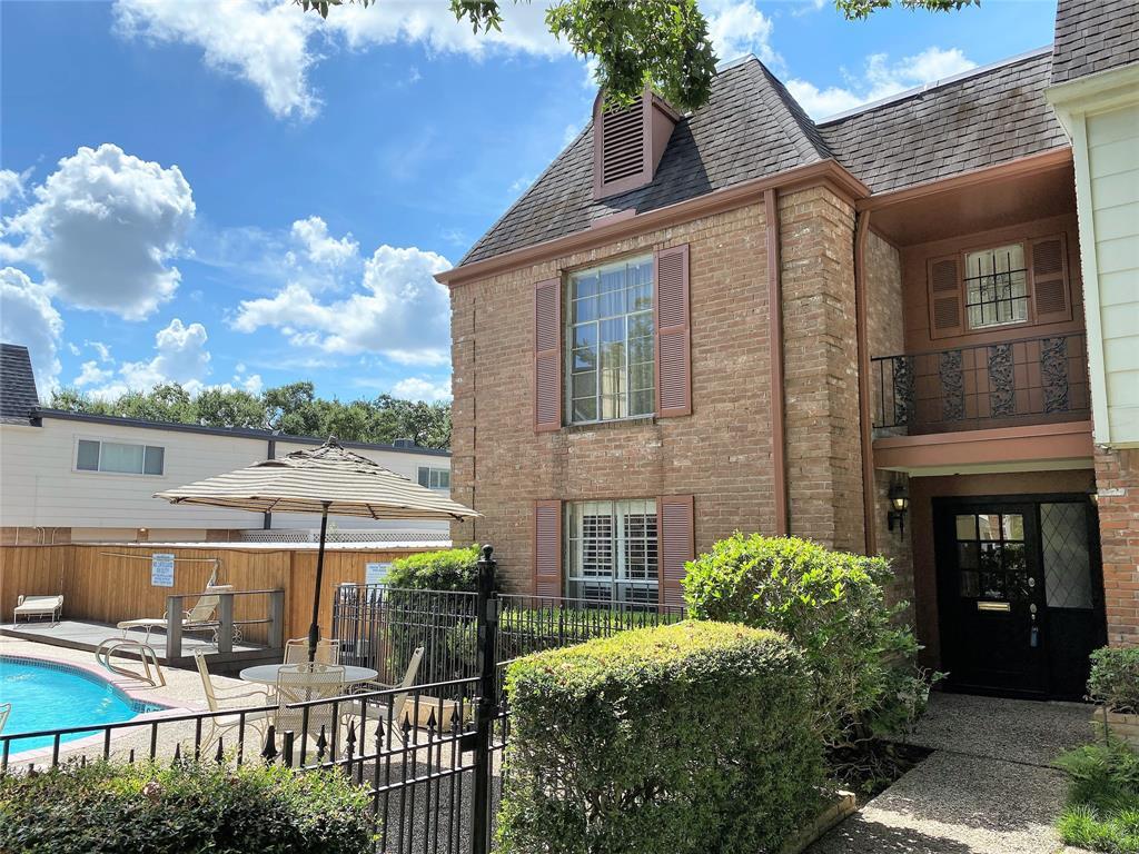 401 N Post Oak Ln, Houston, TX 77024 Condo for Rent in Houston, TX