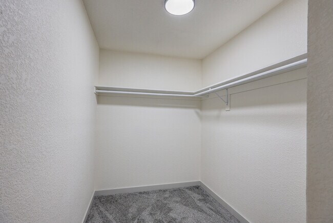 Building Photo - 2327 Fulton St