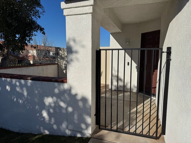 Building Photo - 33546 Maplewood Ct