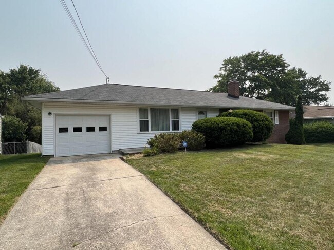 Building Photo - 3000 Shanandale Dr