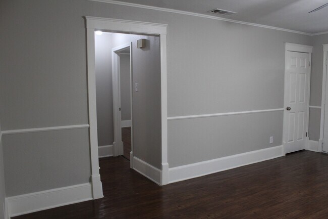 Foto del edificio - 540 Southtrail Dr