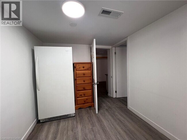 Photo du bâtiment - 168 FIFTH Avenue Unit# 2