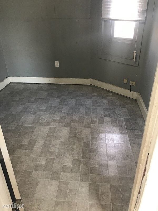 Building Photo - 2 br, 1 bath Apartment - 4851 McCook Avenue 2